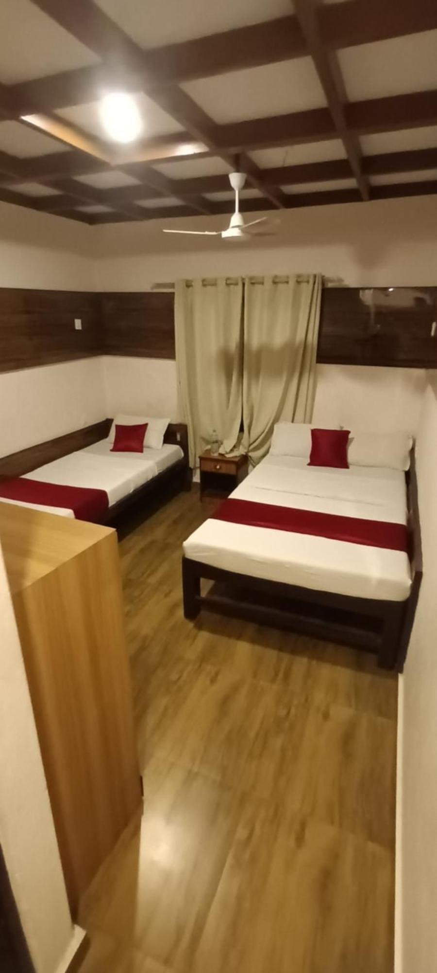 Hotel Dolly Pokhara Exterior foto